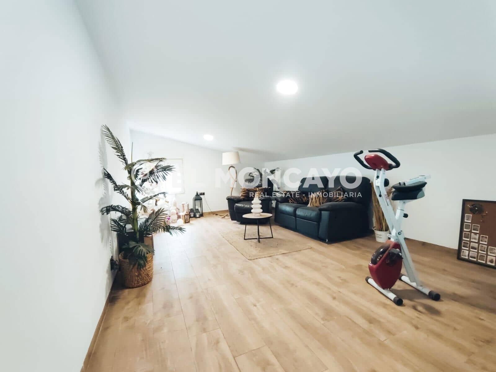 4 sypialnia Finka/Dom wiejski na sprzedaż w Daya Nueva z basenem garażem - 635 000 € (Ref: 8881564)