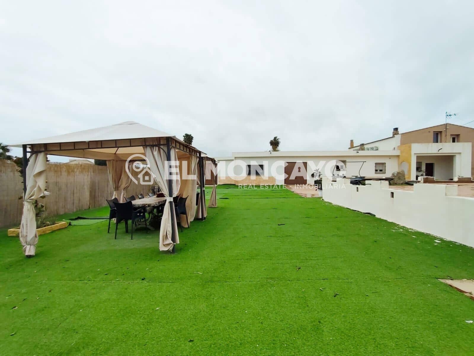 4 sypialnia Finka/Dom wiejski na sprzedaż w Daya Nueva z basenem garażem - 635 000 € (Ref: 8881564)