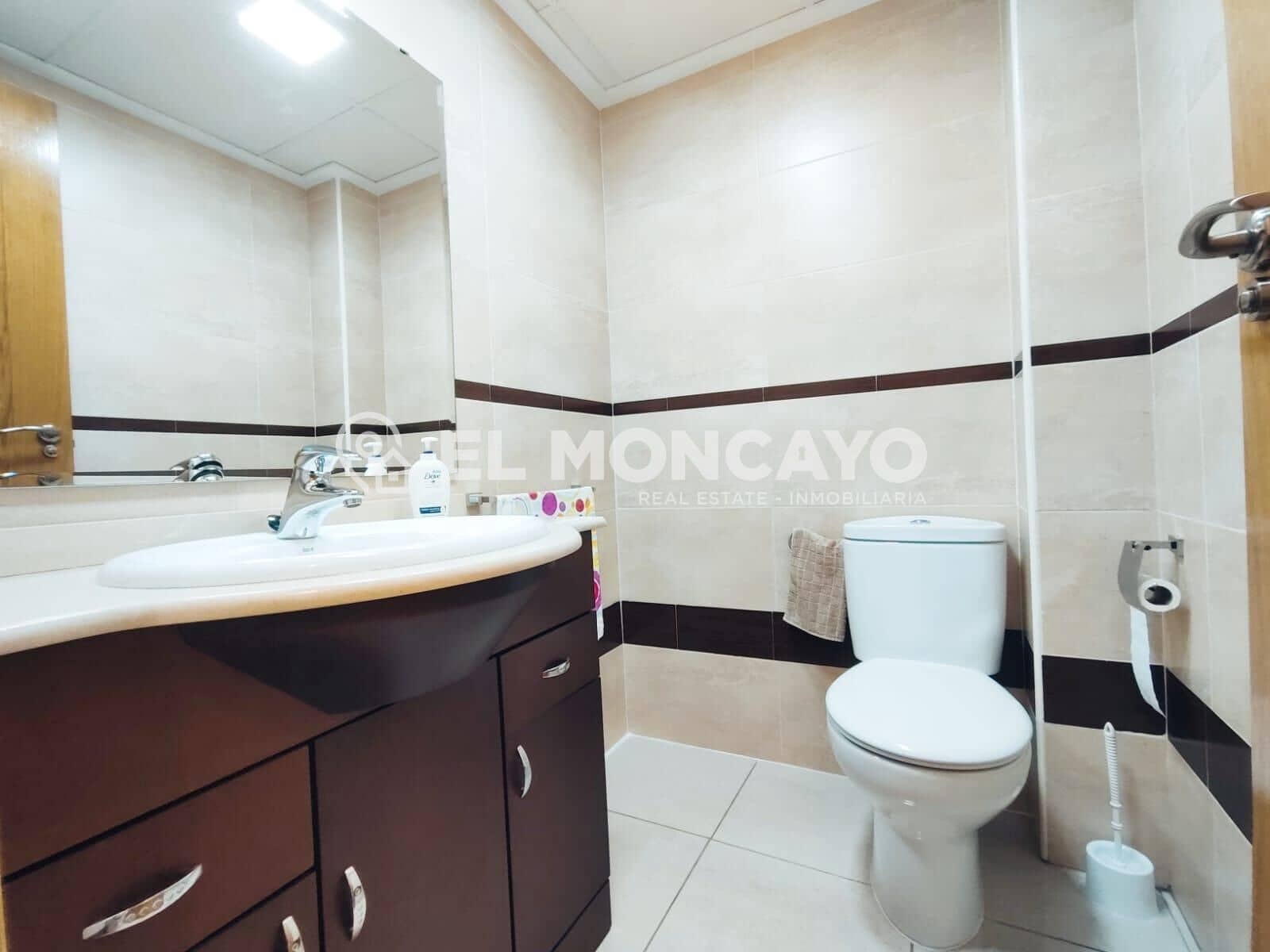 Apartamento de 4 habitaciones en Guardamar del Segura en venta con garaje - 279.000 € (Ref: 8886055)