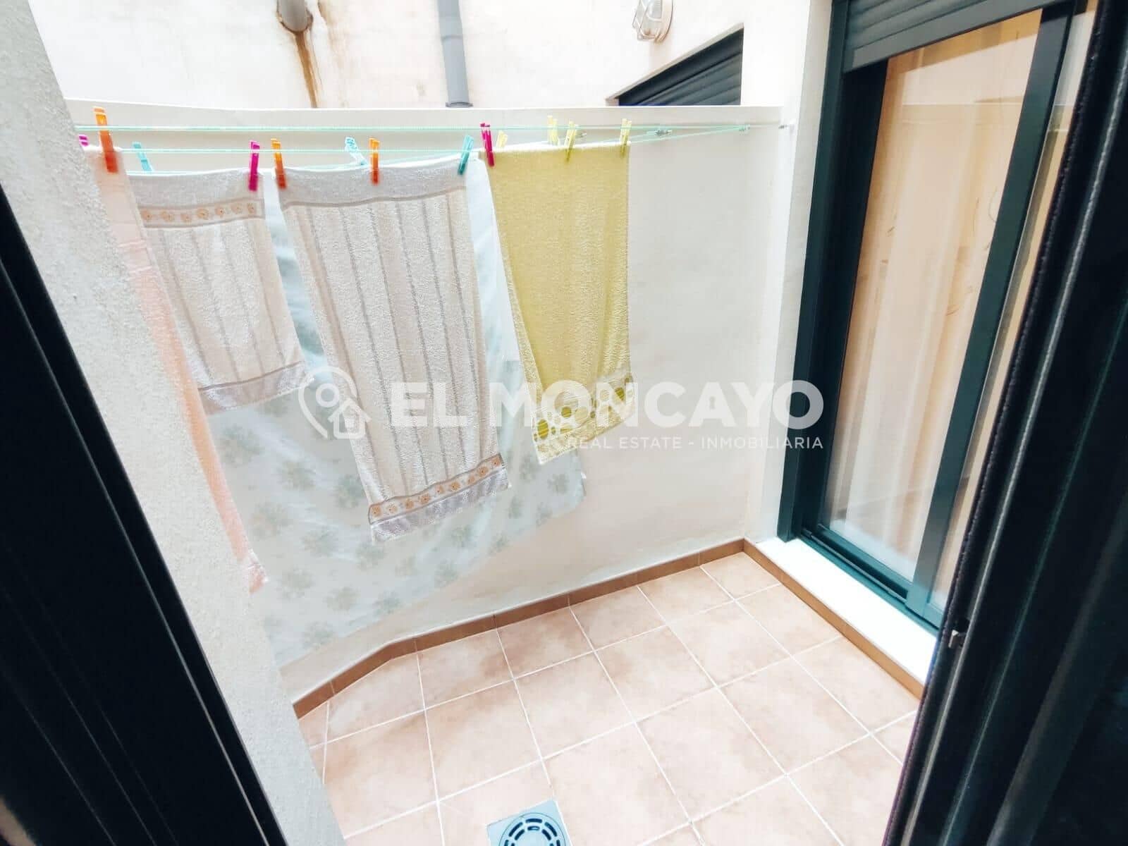 Apartamento de 4 habitaciones en Guardamar del Segura en venta con garaje - 279.000 € (Ref: 8886055)