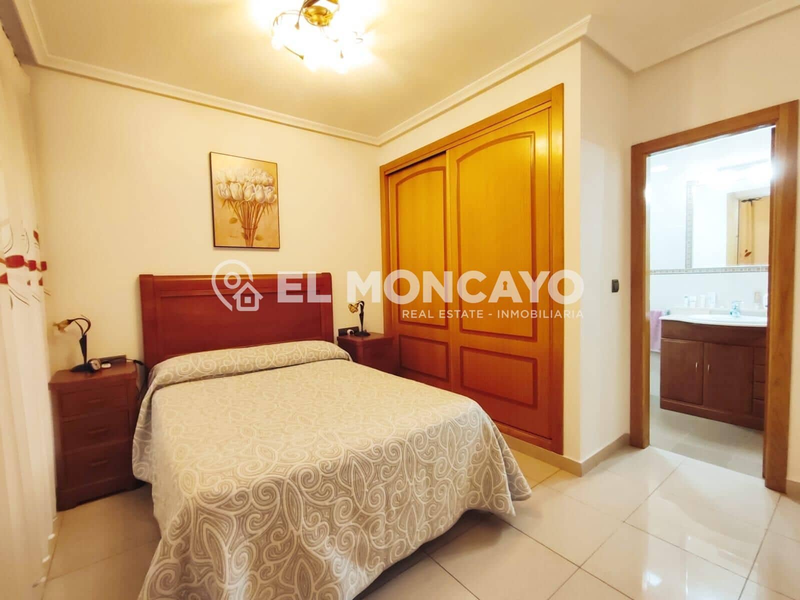 Apartamento de 4 habitaciones en Guardamar del Segura en venta con garaje - 279.000 € (Ref: 8886055)