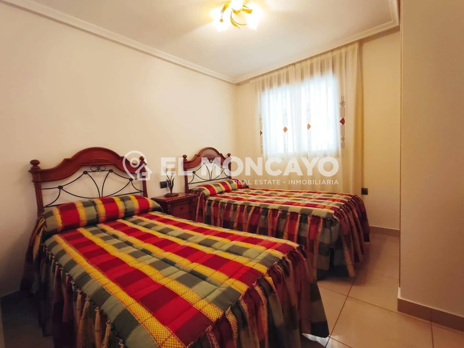 Apartamento de 4 habitaciones en Guardamar del Segura en venta con garaje - 279.000 € (Ref: 8886055)