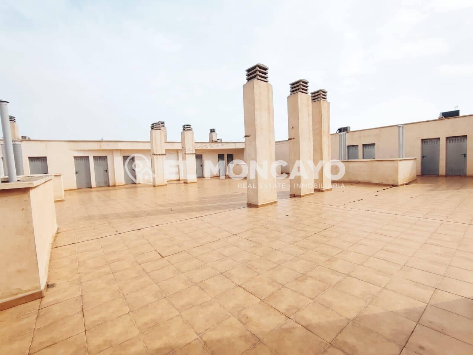 Apartamento de 4 habitaciones en Guardamar del Segura en venta con garaje - 279.000 € (Ref: 8886055)