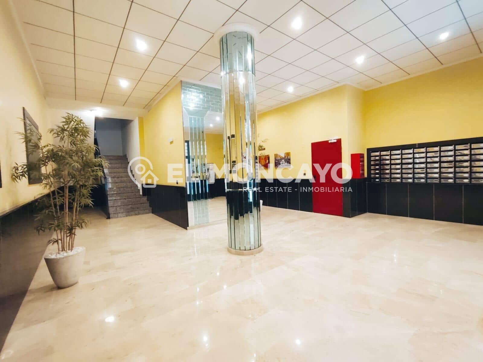 Apartamento de 4 habitaciones en Guardamar del Segura en venta con garaje - 279.000 € (Ref: 8886055)