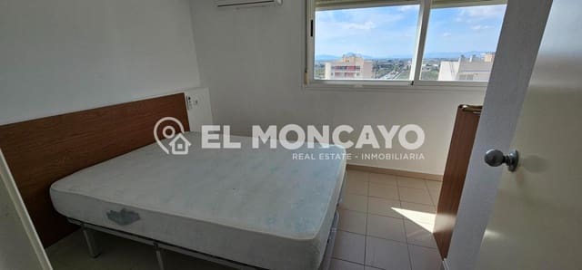 3 bedroom Penthouse for sale in Puerto Deportivo, Guardamar del Segura with pool - € 235,000 (Ref: 8913163)