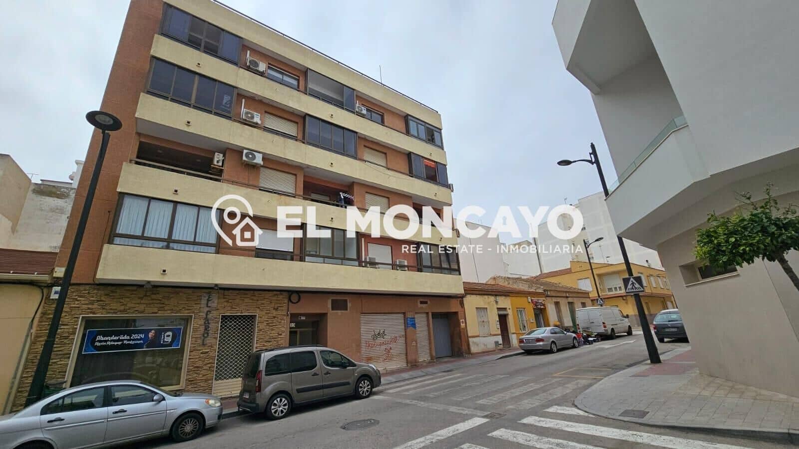 3 bedroom Apartment for sale in Guardamar del Segura - € 166,000 (Ref: 8926783)