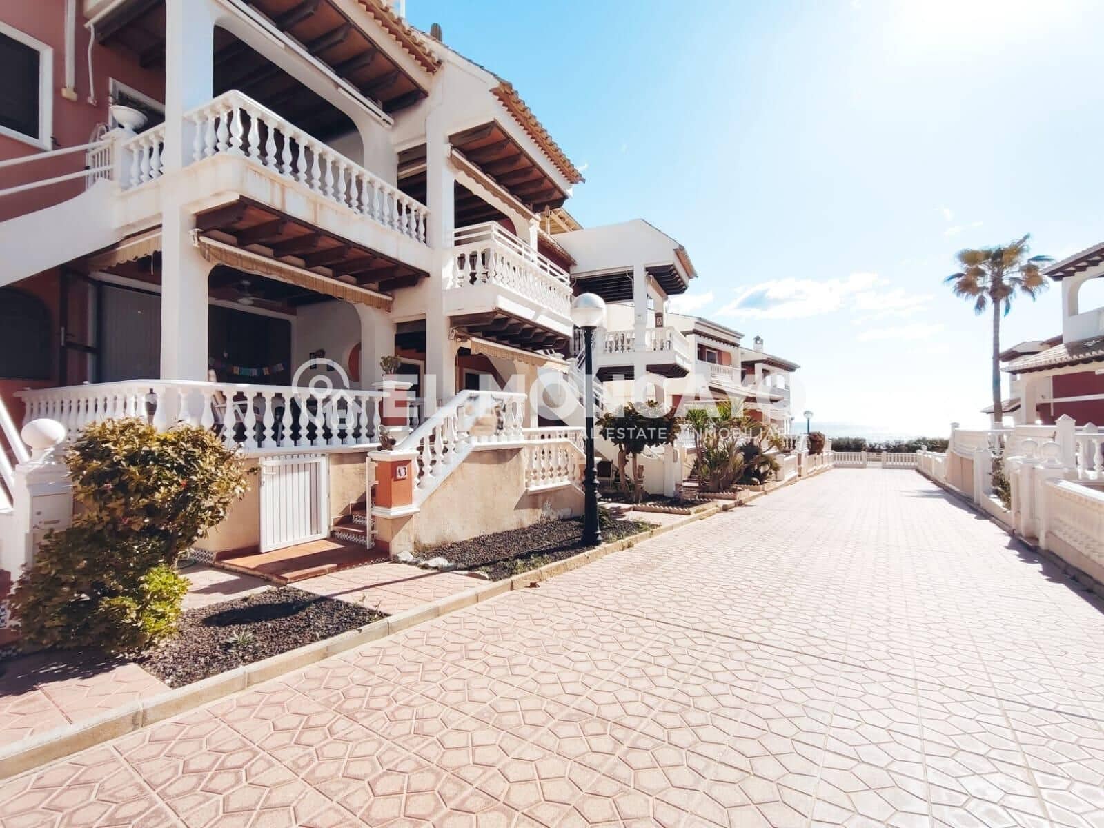 5 sypialnia Dom szeregowy na sprzedaż w Guardamar del Segura z garażem - 360 000 € (Ref: 8938573)