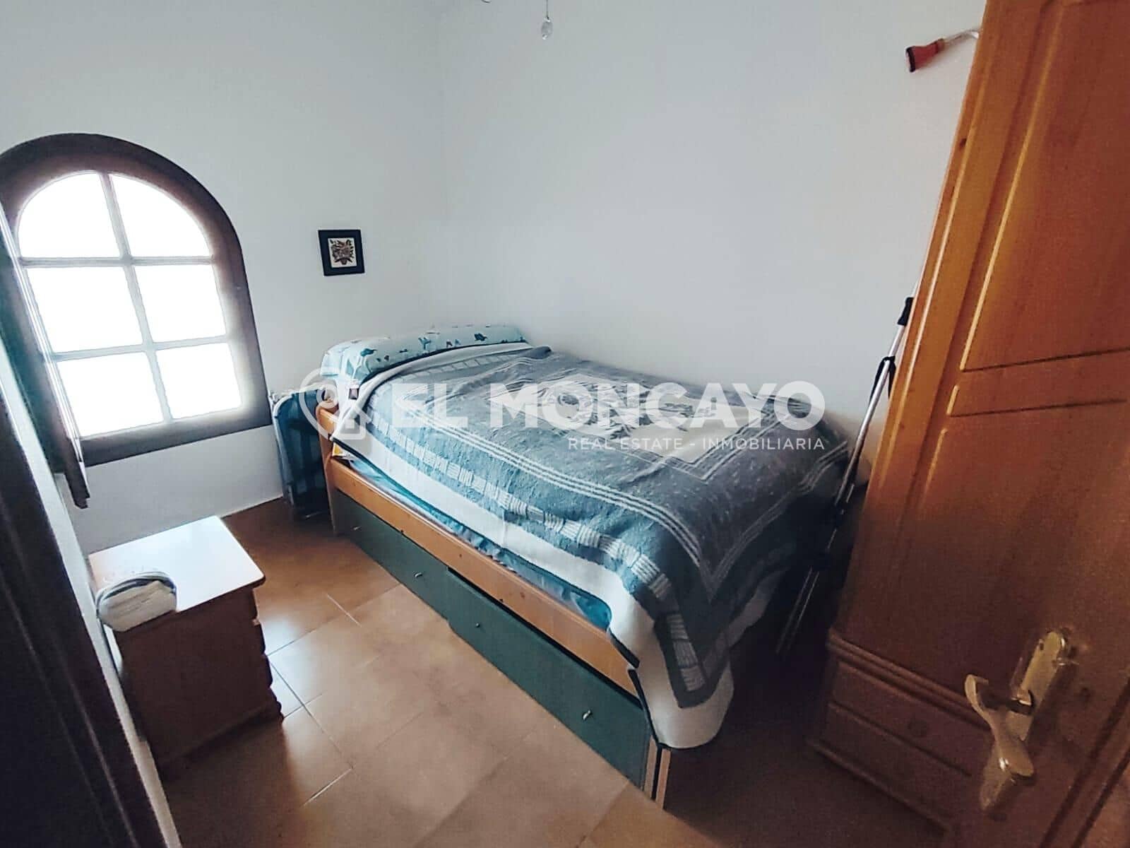 Adosado de 5 habitaciones en Guardamar del Segura en venta con garaje - 360.000 € (Ref: 8938573)