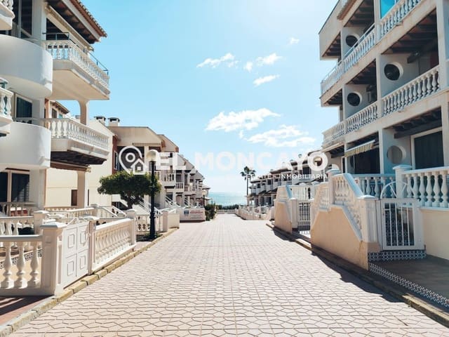 5 sypialnia Dom szeregowy na sprzedaż w Guardamar del Segura z garażem - 360 000 € (Ref: 8938573)