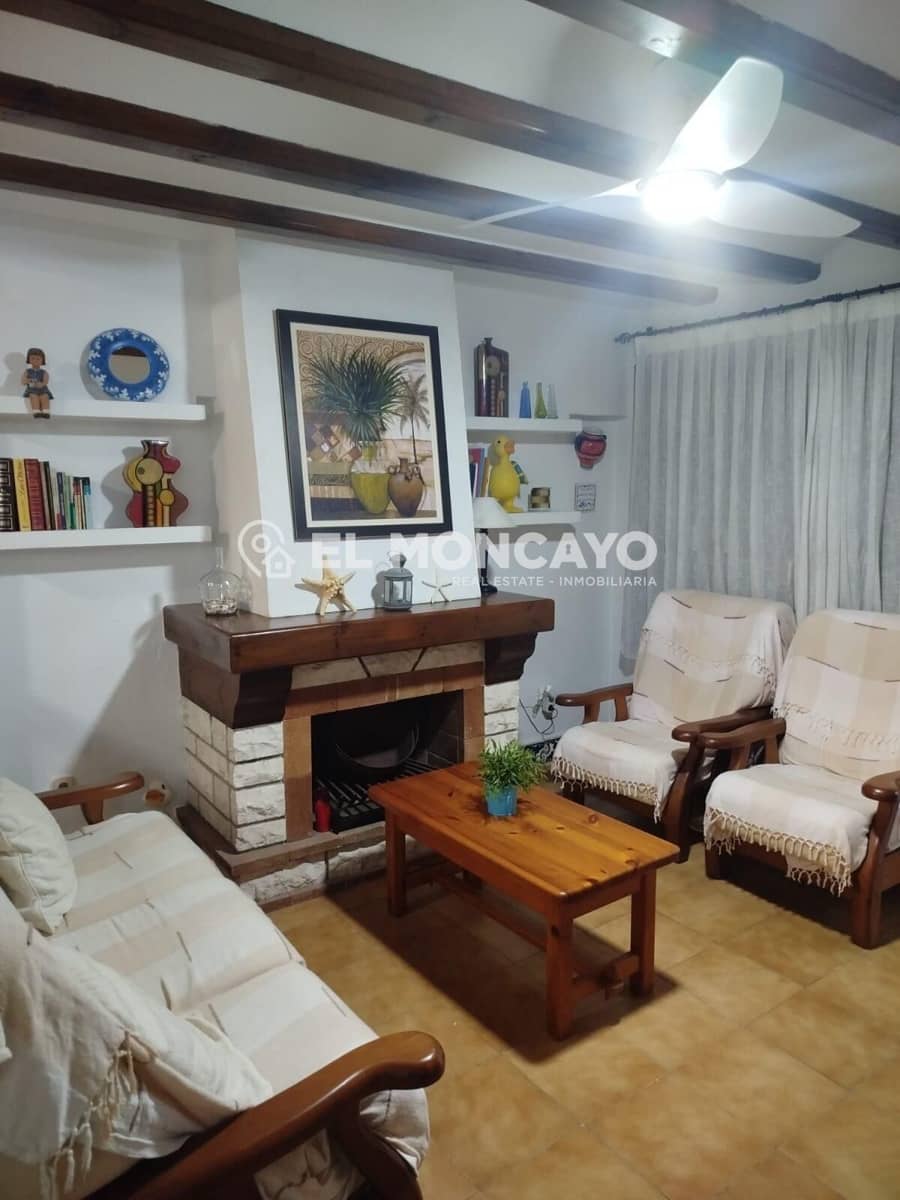 5 bedroom Terraced Villa for sale in Guardamar del Segura with garage - € 360,000 (Ref: 8938573)