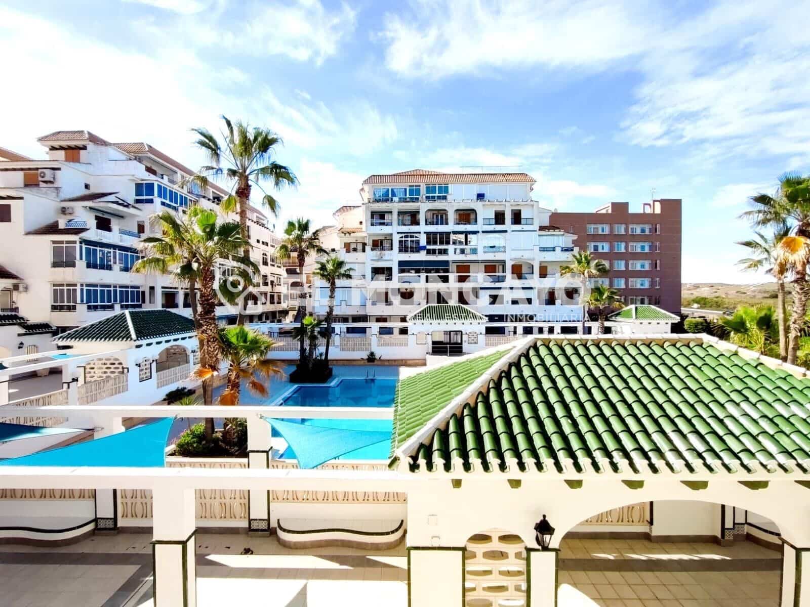 2 sovrum Lägenhet till salu i La Mata med pool - 164 000 € (Ref: 8944067)