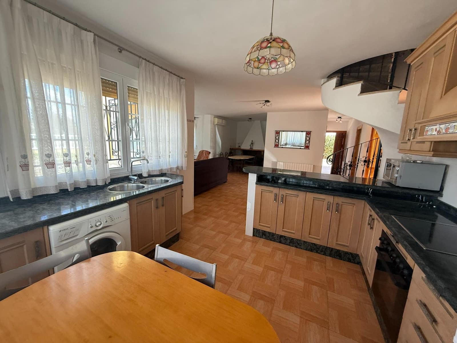 4 soveværelse Villa til salg i Cehegin med swimmingpool - € 389.900 (Ref: 8950625)