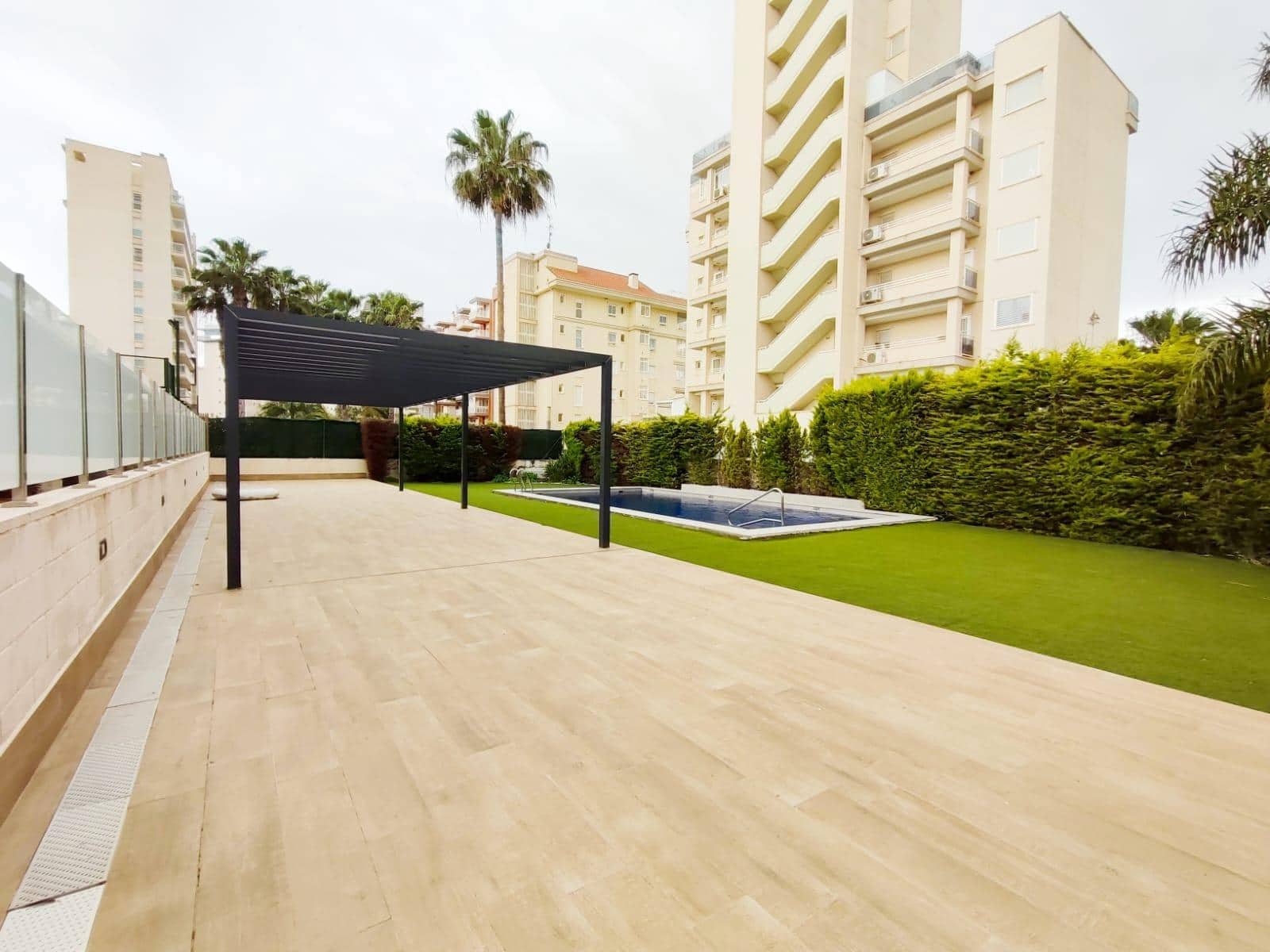 3 slaapkamer Penthouse te koop in Guardamar del Segura met zwembad garage - € 625.000 (Ref: 8976394)