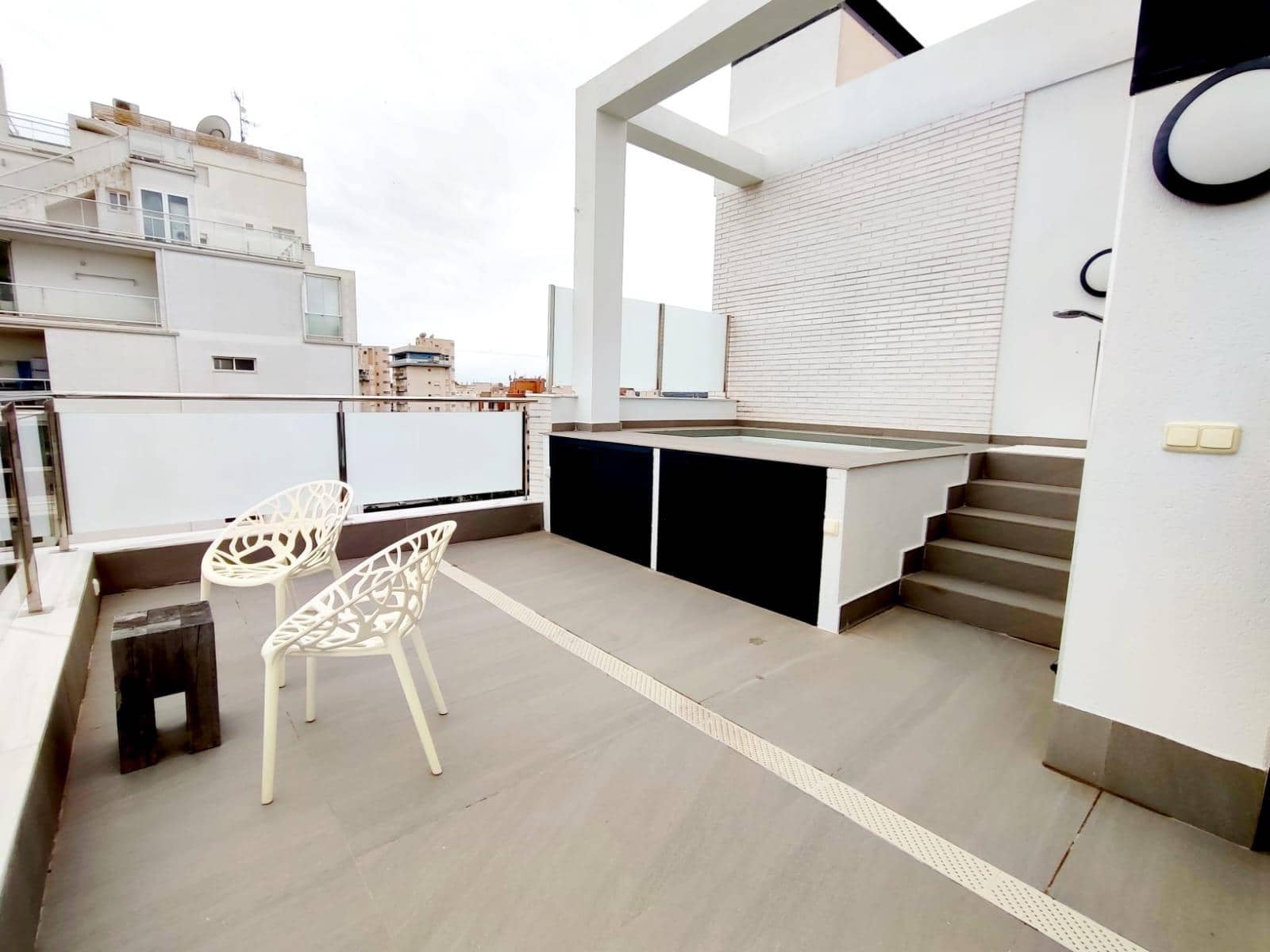3 slaapkamer Penthouse te koop in Guardamar del Segura met zwembad garage - € 625.000 (Ref: 8976394)