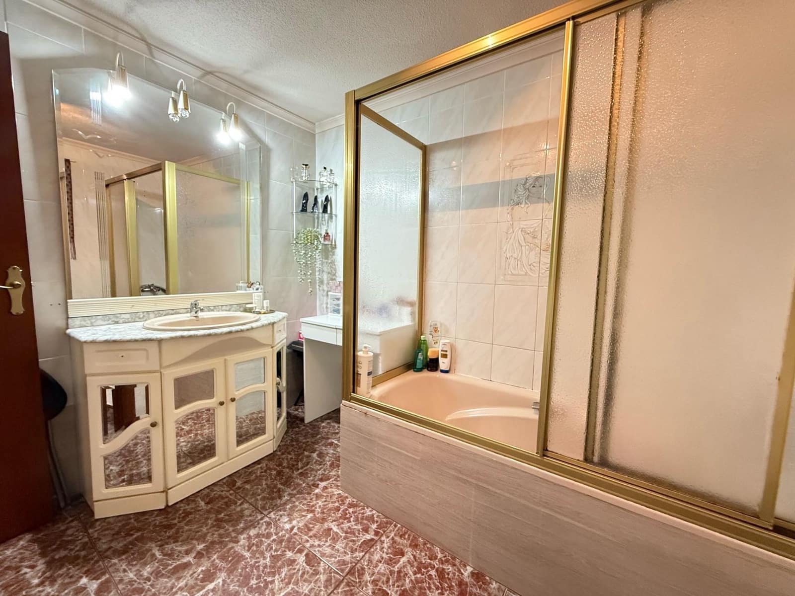 Piso de 3 habitaciones en Guardamar del Segura en venta - 149.900 € (Ref: 9001357)