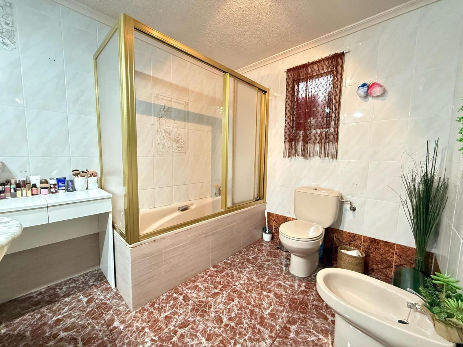 Piso de 3 habitaciones en Guardamar del Segura en venta - 149.900 € (Ref: 9001357)