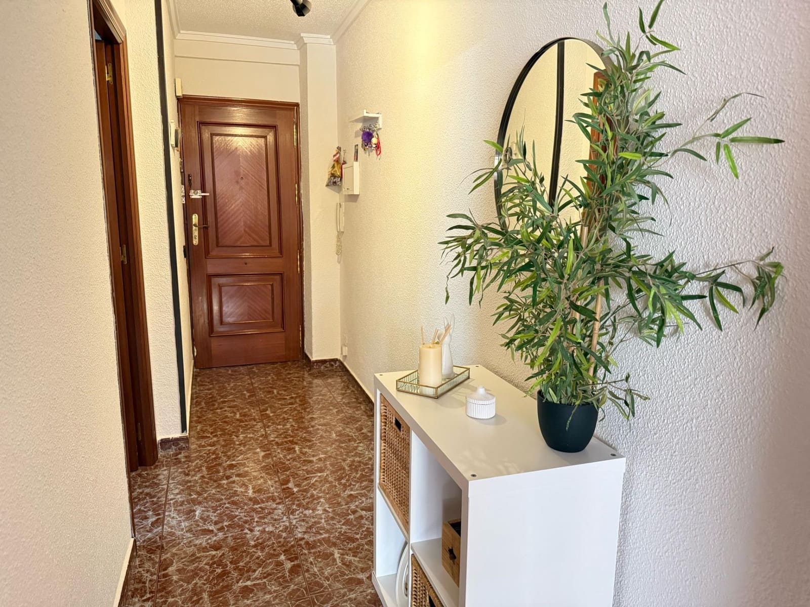 Piso de 3 habitaciones en Guardamar del Segura en venta - 149.900 € (Ref: 9001357)