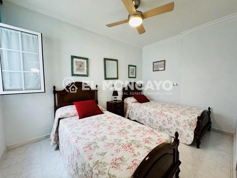 2 sypialnia Bungalow na sprzedaż w Torrevieja z basenem garażem - 210 000 € (Ref: 9005411)