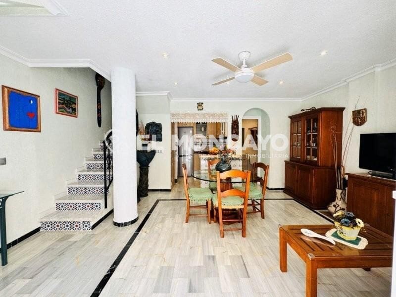 2 sypialnia Bungalow na sprzedaż w Torrevieja z basenem garażem - 210 000 € (Ref: 9005411)