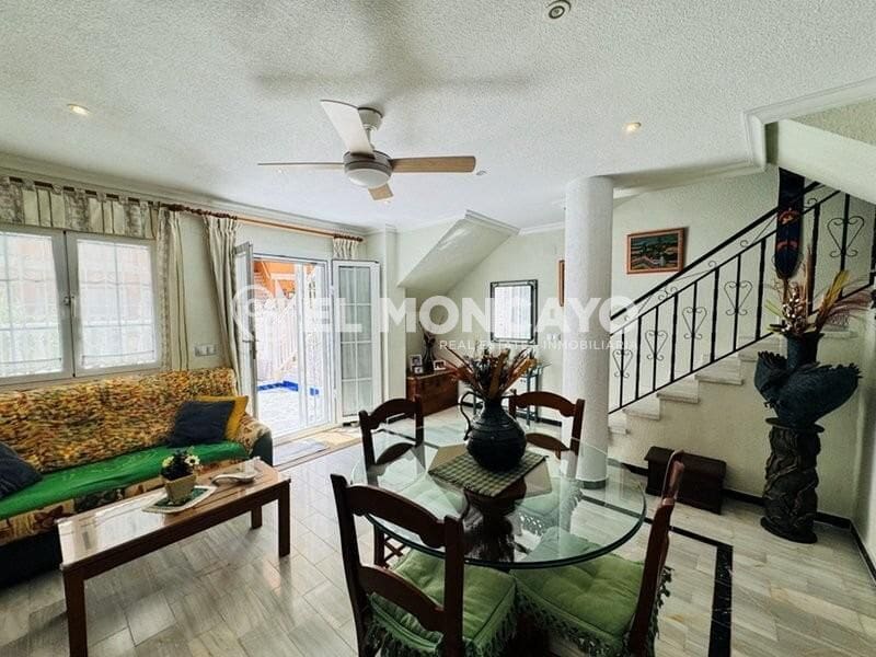 2 sypialnia Bungalow na sprzedaż w Torrevieja z basenem garażem - 210 000 € (Ref: 9005411)