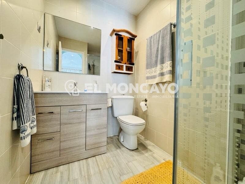 2 sypialnia Bungalow na sprzedaż w Torrevieja z basenem garażem - 210 000 € (Ref: 9005411)