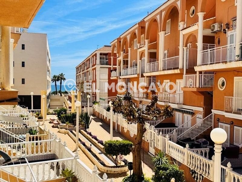 2 sypialnia Bungalow na sprzedaż w Torrevieja z basenem garażem - 210 000 € (Ref: 9005411)