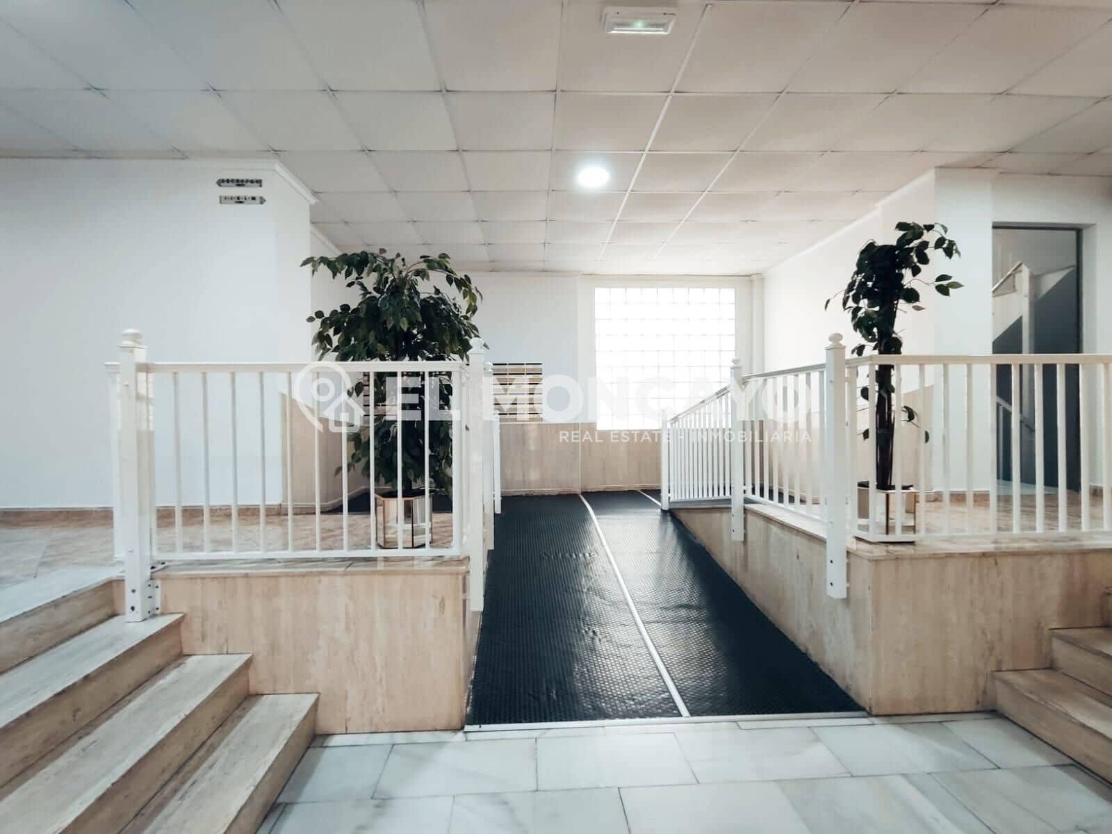 2 Zimmer Apartment zu verkaufen in Guardamar del Segura mit Garage - 135.000 € (Ref: 9012364)