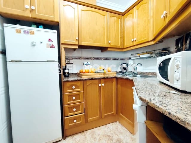 2 Zimmer Apartment zu verkaufen in Guardamar del Segura mit Garage - 135.000 € (Ref: 9012364)