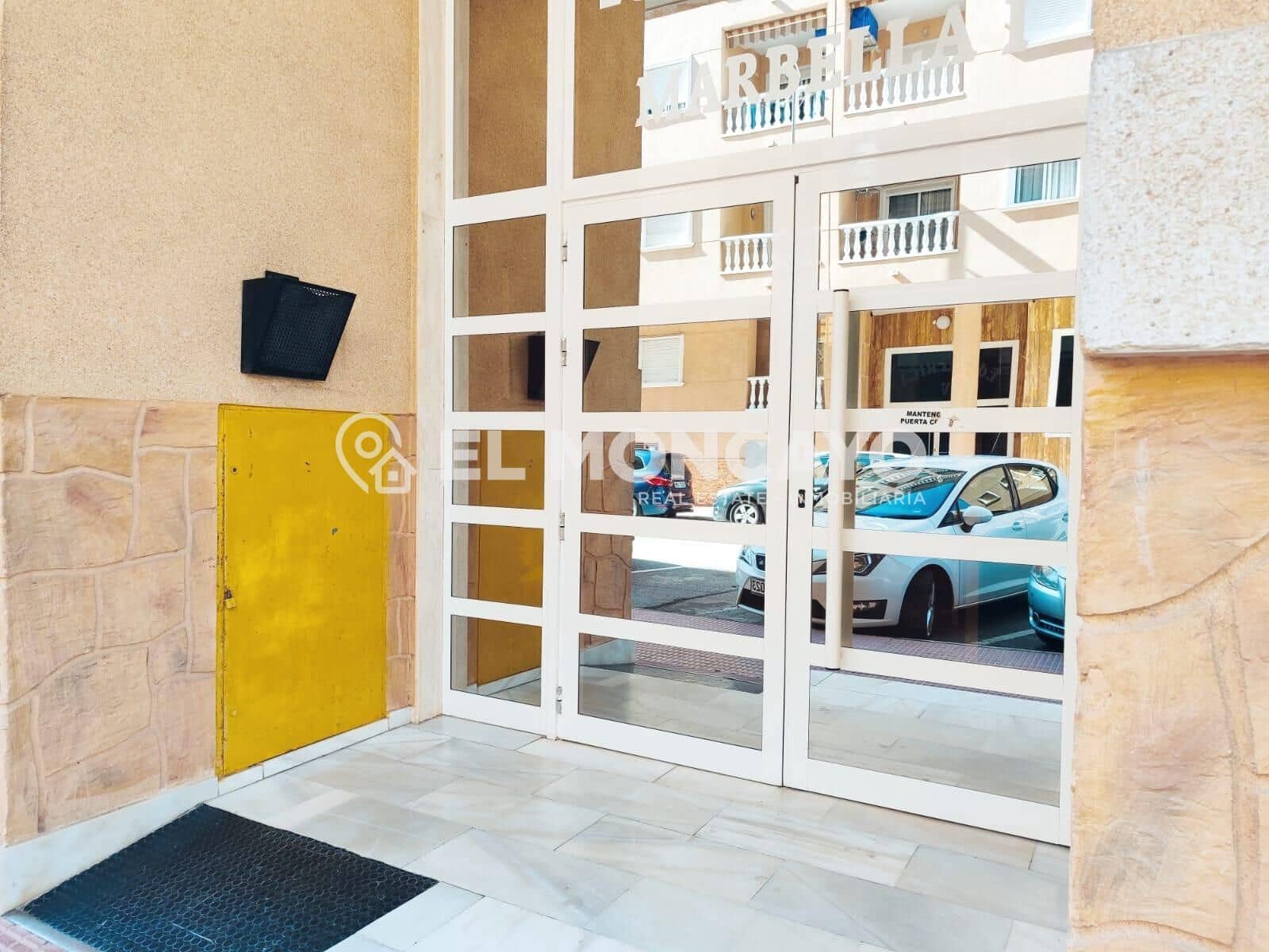 2 Zimmer Apartment zu verkaufen in Guardamar del Segura mit Garage - 135.000 € (Ref: 9012364)