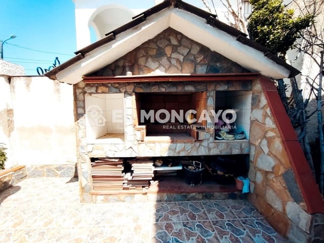 6 bedroom Villa for sale in Rafal with garage - € 320,000 (Ref: 9014595)