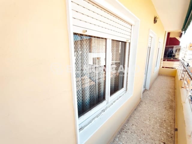 4 sovrum Lägenhet till salu i Guardamar del Segura - 145 000 € (Ref: 9020790)