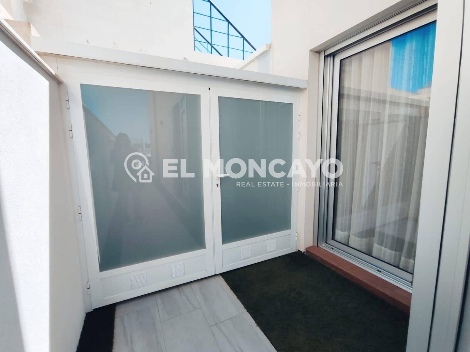 3 soveværelse Rækkehus til salg i Daya Vieja med swimmingpool - € 429.000 (Ref: 9020791)