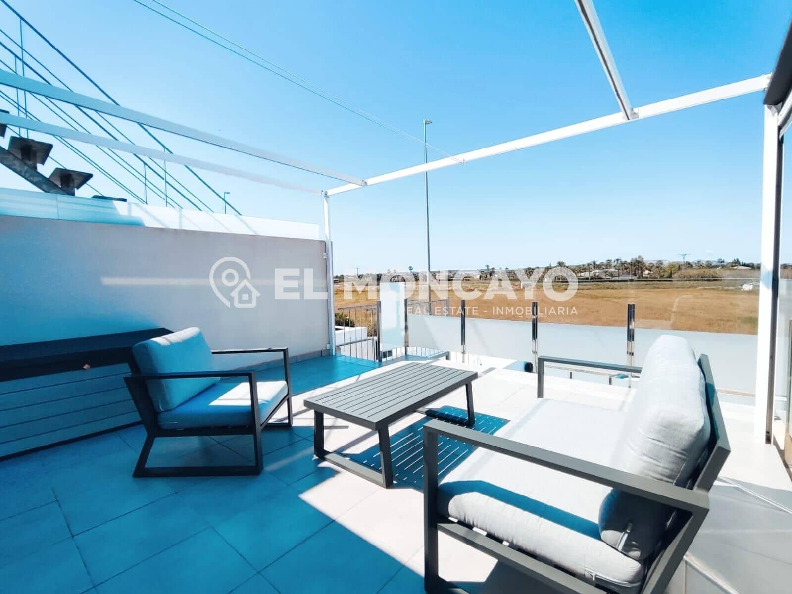 3 soveværelse Rækkehus til salg i Daya Vieja med swimmingpool - € 429.000 (Ref: 9020791)