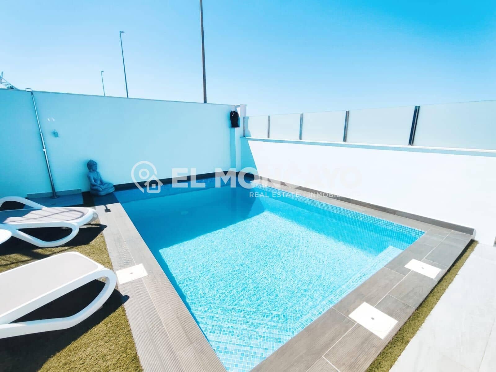 3 soveværelse Rækkehus til salg i Daya Vieja med swimmingpool - € 429.000 (Ref: 9020791)