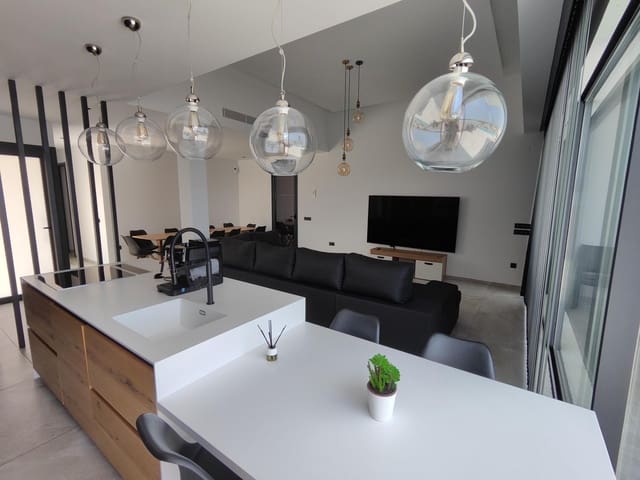 4 Zimmer Villa zu verkaufen in Ciudad Quesada, Rojales mit Pool - 689.900 € (Ref: 9029844)