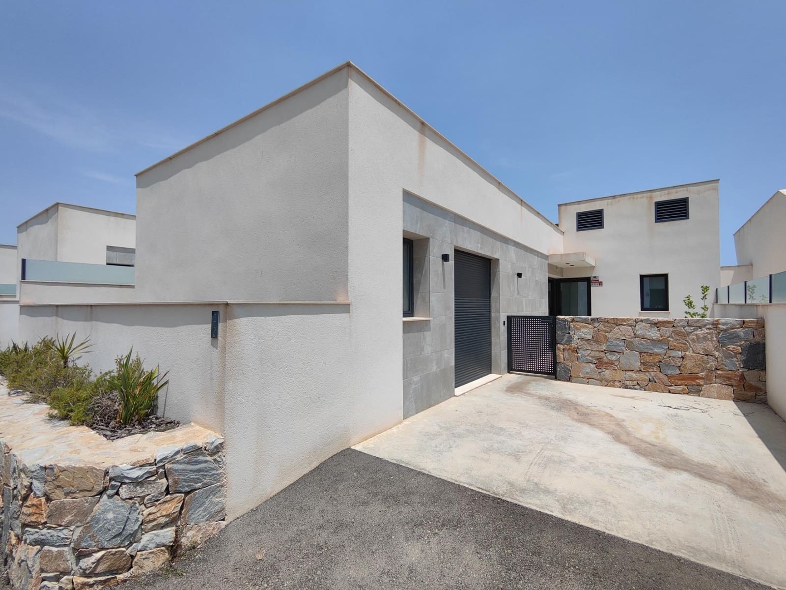 4 Zimmer Villa zu verkaufen in Ciudad Quesada mit Pool - 689.900 € (Ref: 9029844)