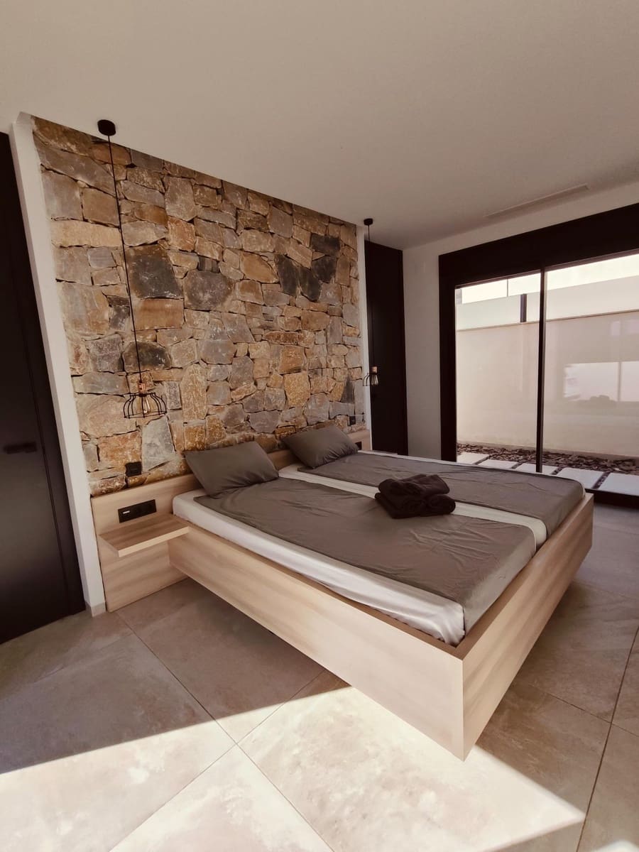 4 Zimmer Villa zu verkaufen in Ciudad Quesada mit Pool - 689.900 € (Ref: 9029844)