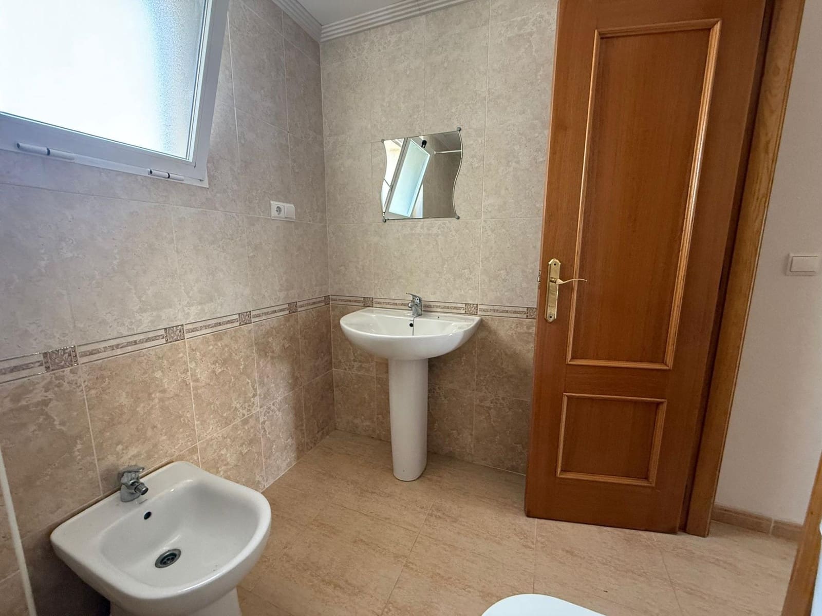 3 sypialnia Mieszkanie na sprzedaż w Guardamar del Segura z basenem - 185 000 € (Ref: 9037983)