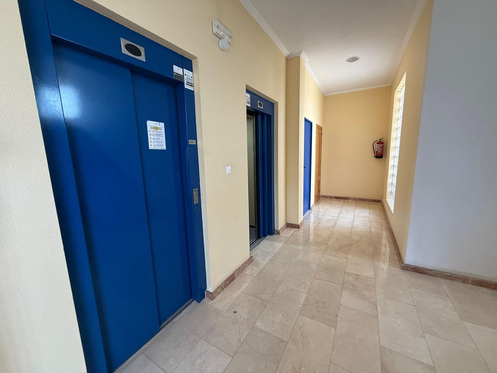 3 sypialnia Mieszkanie na sprzedaż w Guardamar del Segura z basenem - 185 000 € (Ref: 9037983)