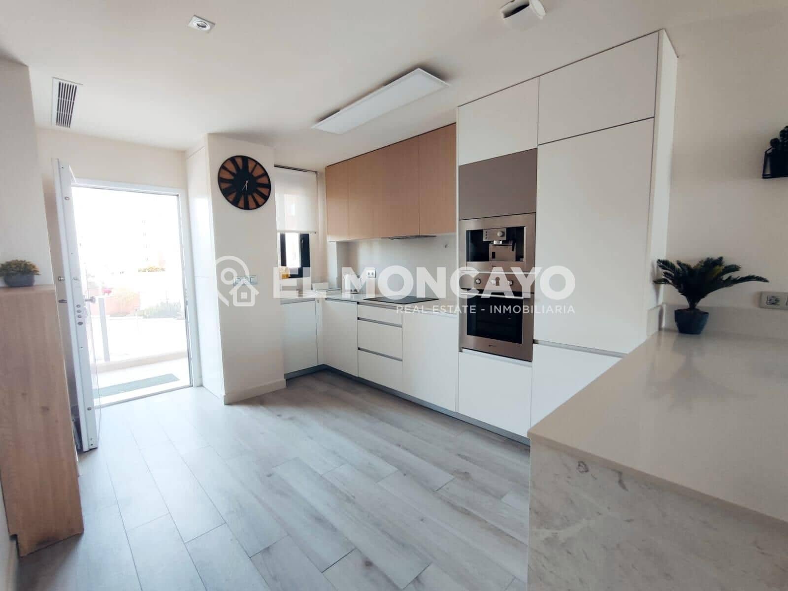 2 slaapkamer Appartement te koop in Guardamar del Segura met zwembad - € 270.000 (Ref: 9049104)