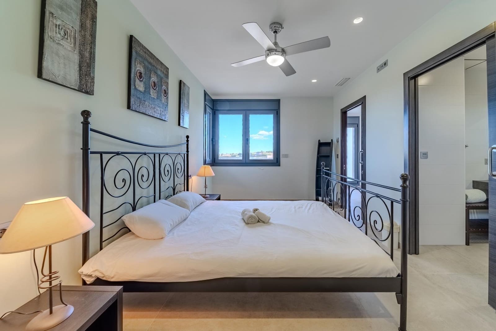 5 slaapkamer Villa te koop in El Molar met zwembad garage - € 1.150.000 (Ref: 9062612)