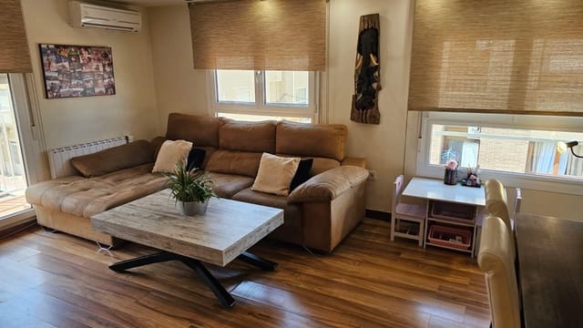 Apartamento de 3 habitaciones en Guardamar del Segura en venta - 186.500 € (Ref: 9100639)