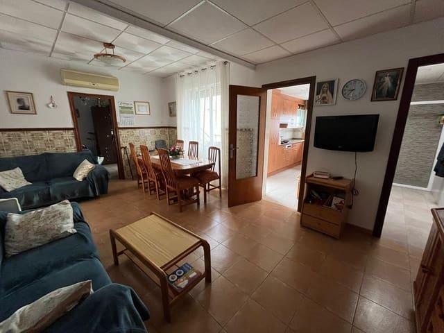 3 chambre Maison de Ville à vendre à Zona Pueblo, Guardamar del Segura avec garage - 235 800 € (Ref: 9110161)
