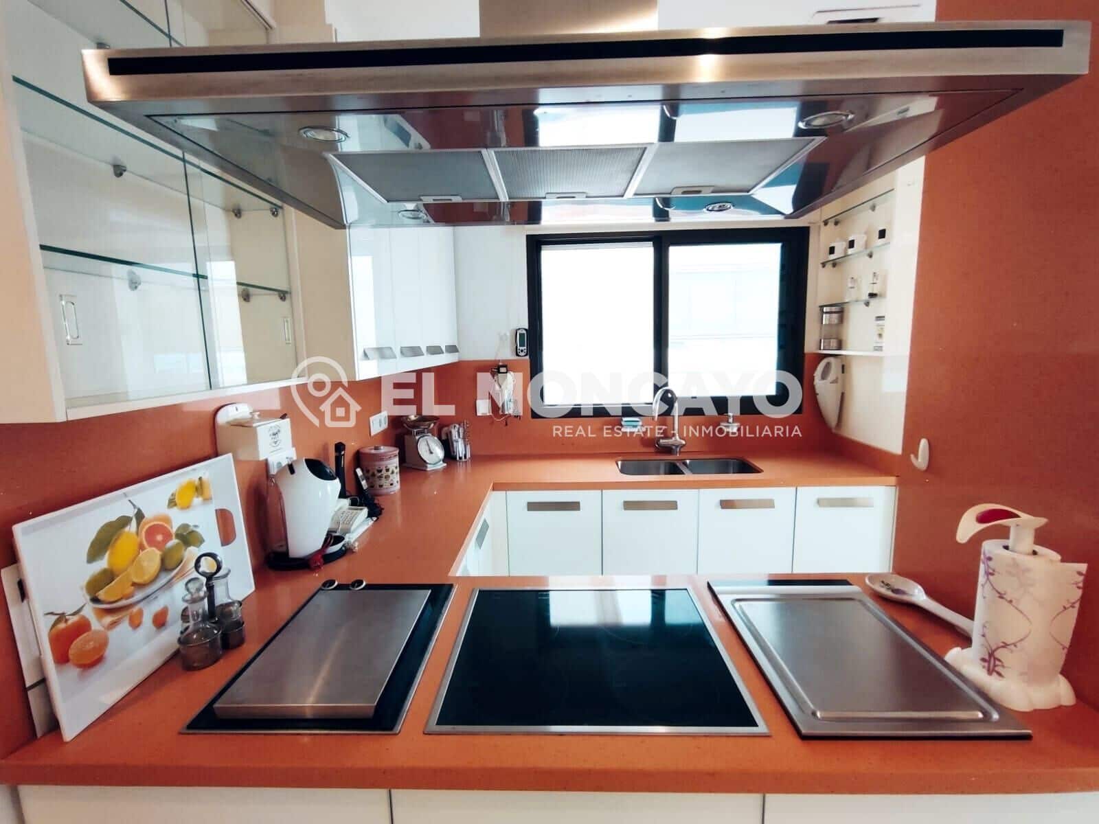 2 soveværelse Penthouse til salg i Guardamar del Segura med swimmingpool garage - € 498.765 (Ref: 9115976)