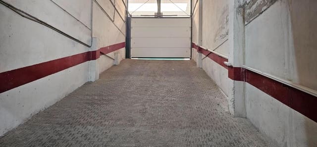 Garage for sale in Guardamar del Segura - € 25,000 (Ref: 9126694)