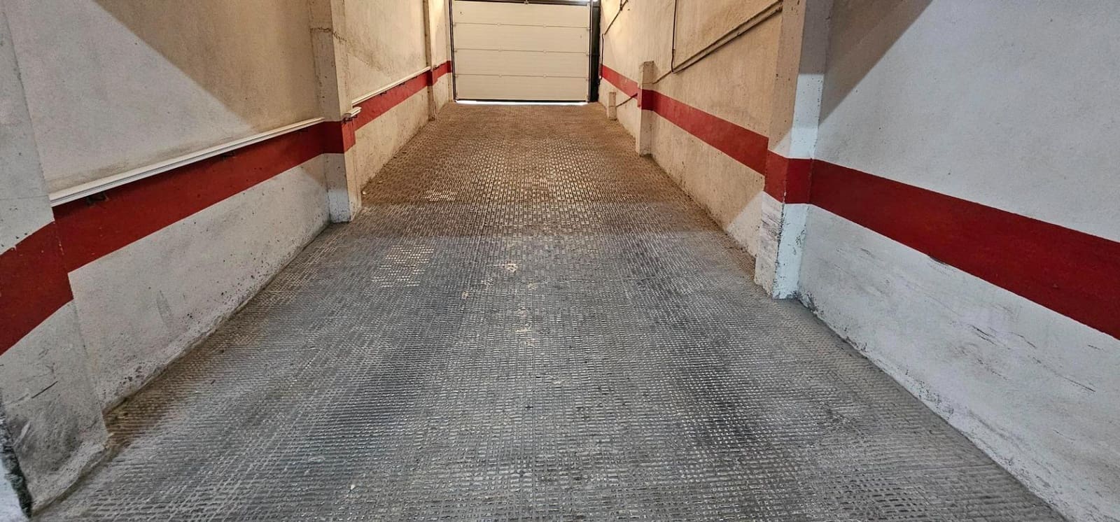 Garage for sale in Guardamar del Segura - € 25,000 (Ref: 9126694)