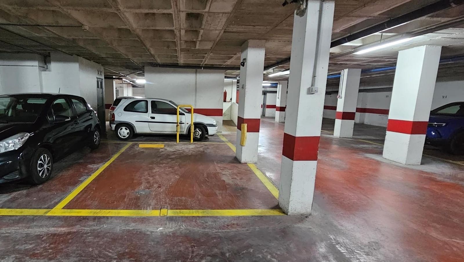 Garage for sale in Guardamar del Segura - € 25,000 (Ref: 9126694)