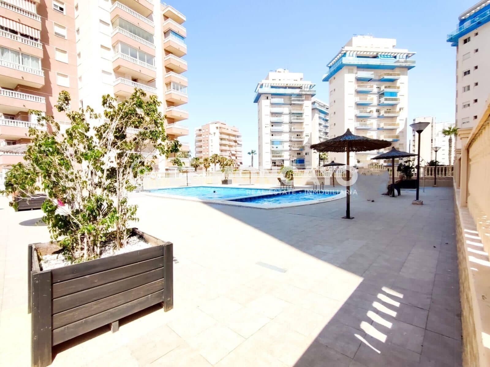 2 quarto Apartamento para venda em Guardamar del Segura com piscina - 230 000 € (Ref: 9128158)