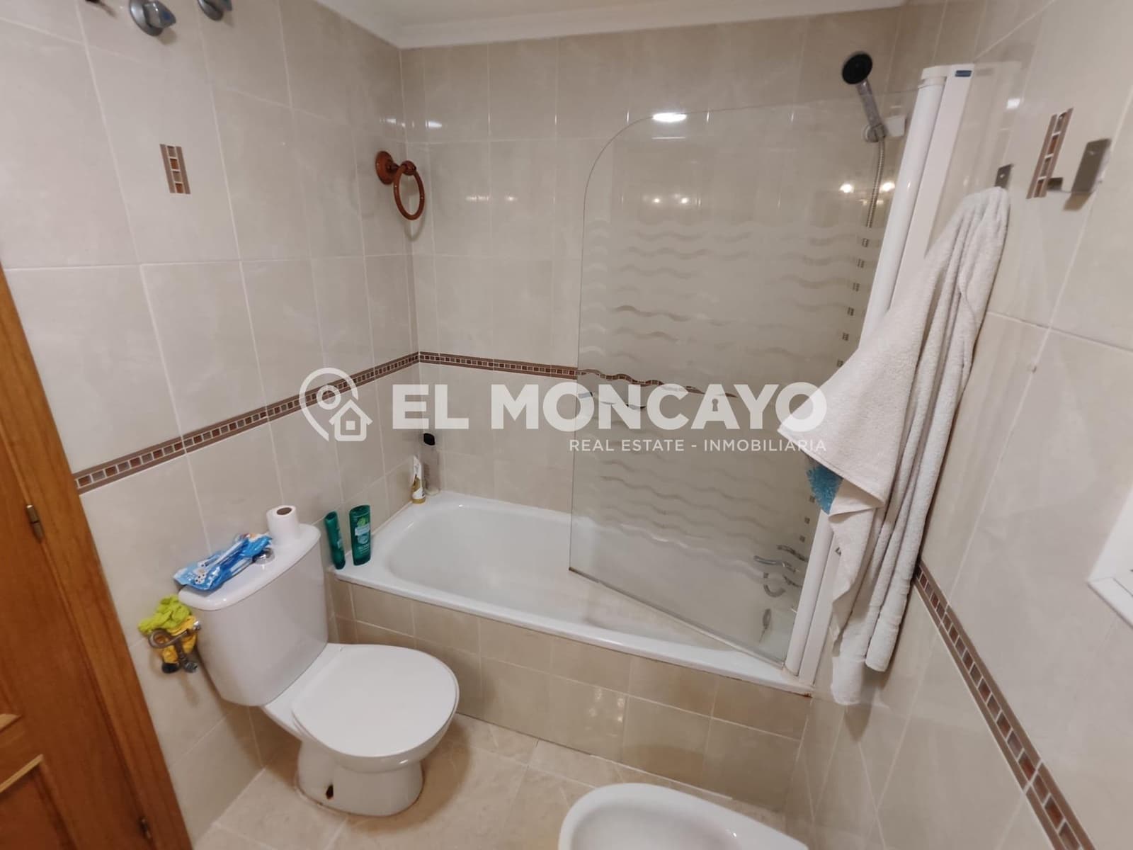 2 quarto Apartamento para venda em Guardamar del Segura com piscina - 230 000 € (Ref: 9128158)