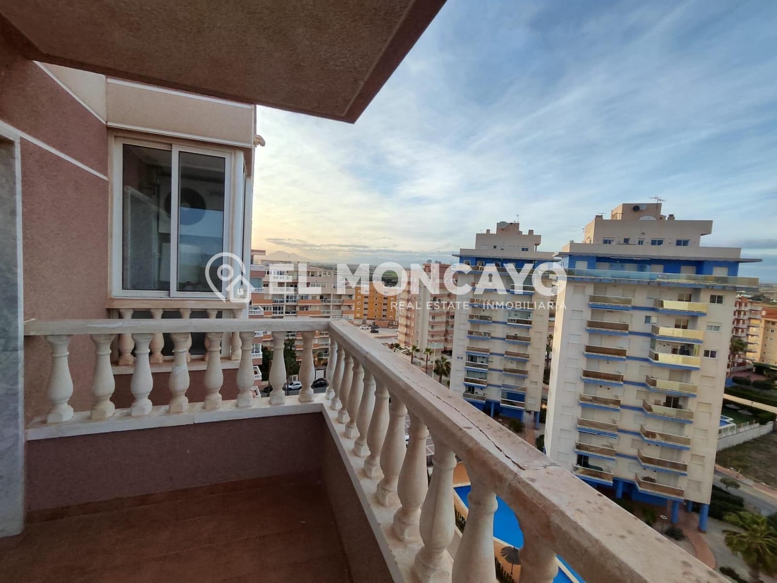 2 quarto Apartamento para venda em Guardamar del Segura com piscina - 230 000 € (Ref: 9128158)